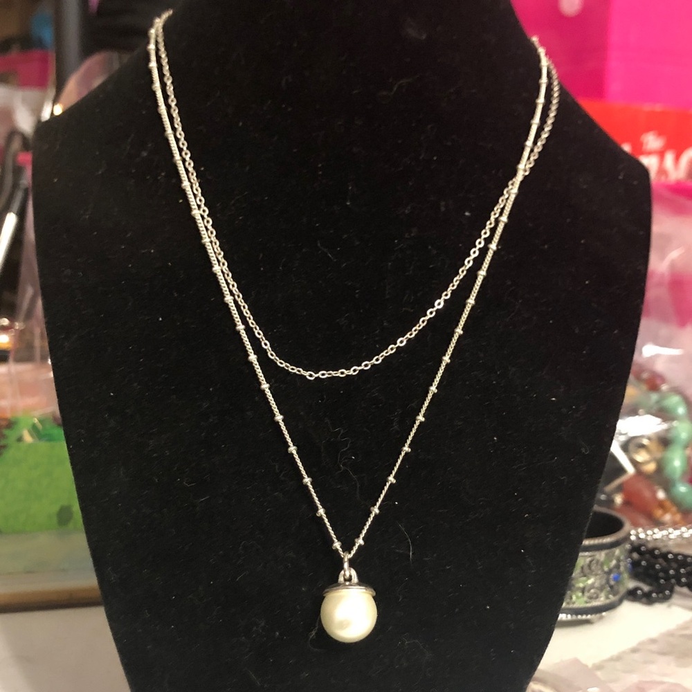 The Limited Silver Necklace with Pearl Pendant - Picture 6 of 9